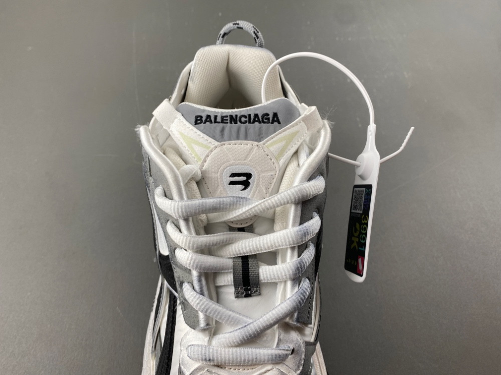 Ba1en*iaga Runner LED WRNLD-9012
