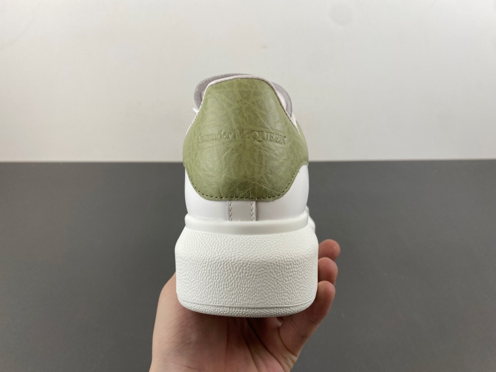 MQ Sneakers