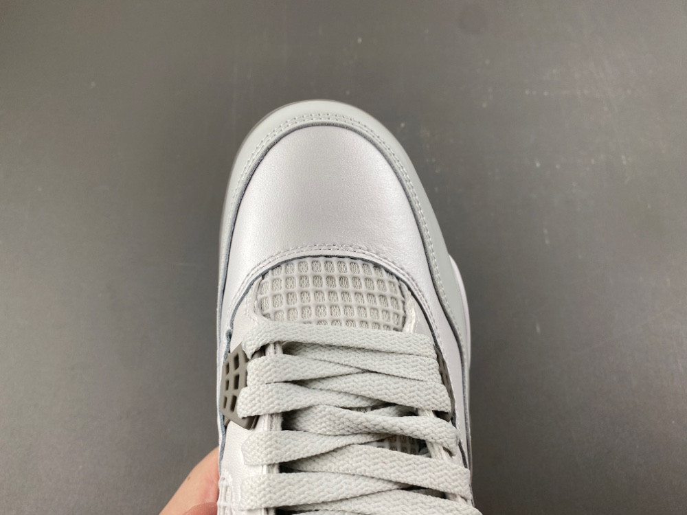 Air Jordan 4 Retro HV4401-014