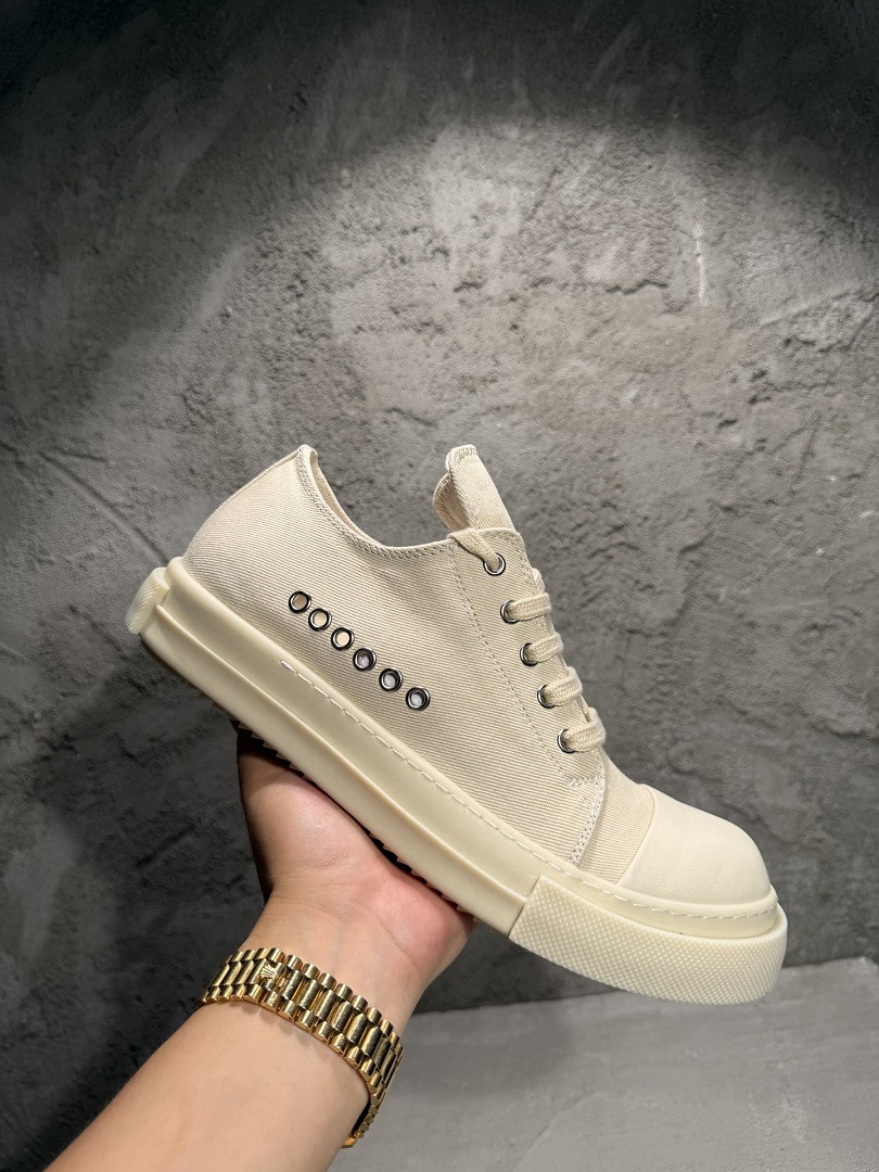 RO Sneakers
