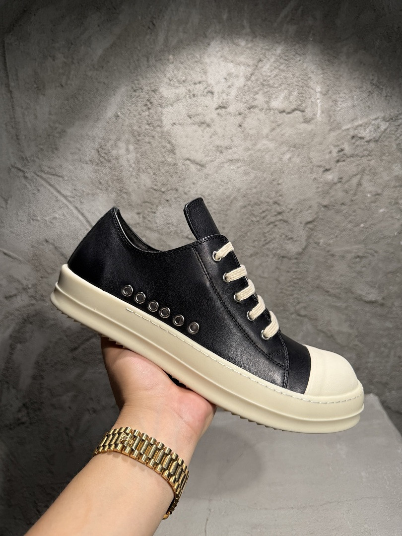 RO Sneakers