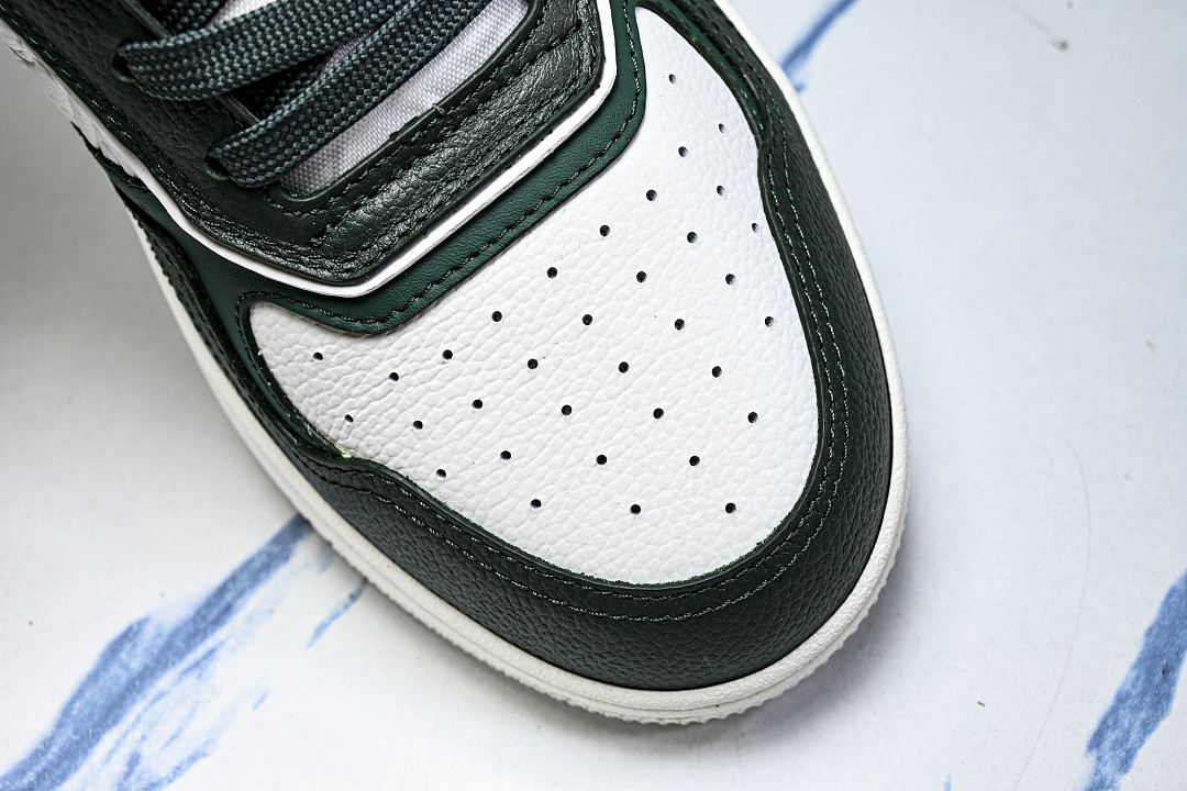 DR B27 Sneaker