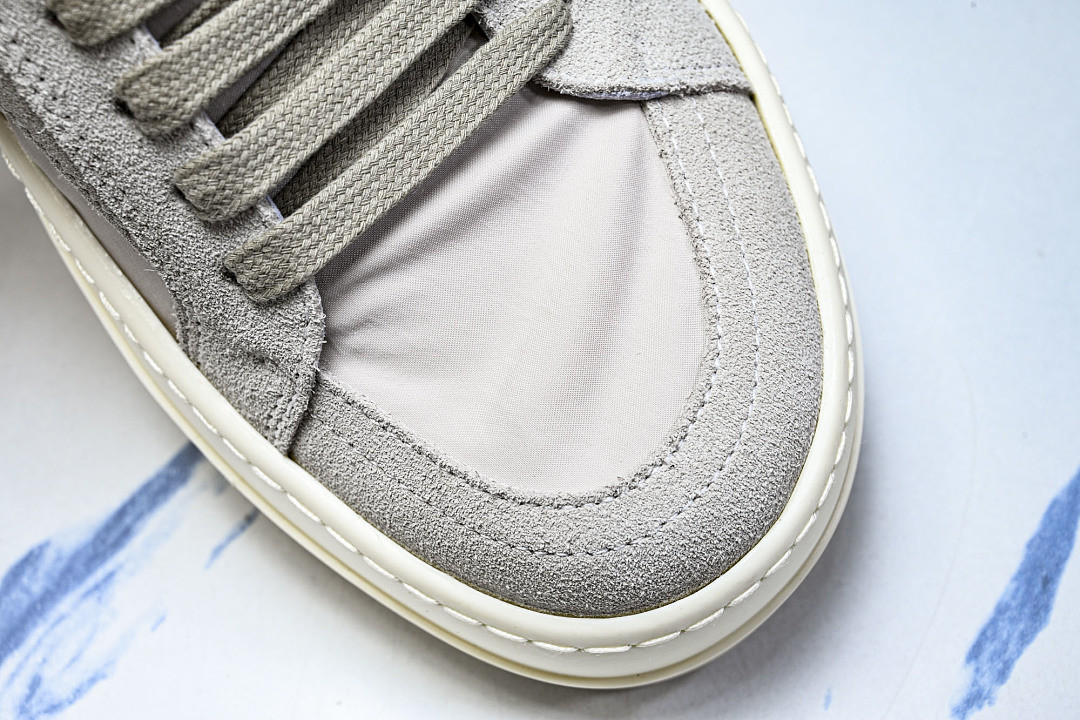 RO Sneakers
