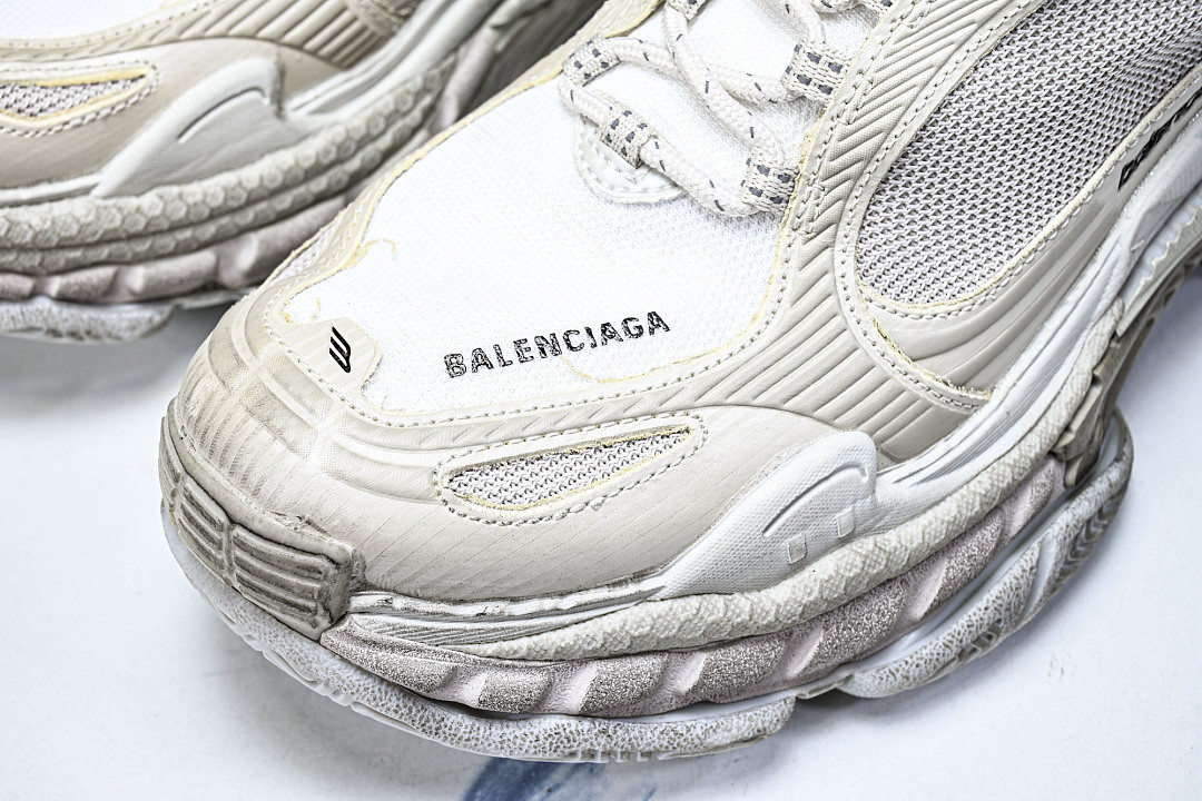 Ba1en*iaga Triple S 2 WTRS2-9191