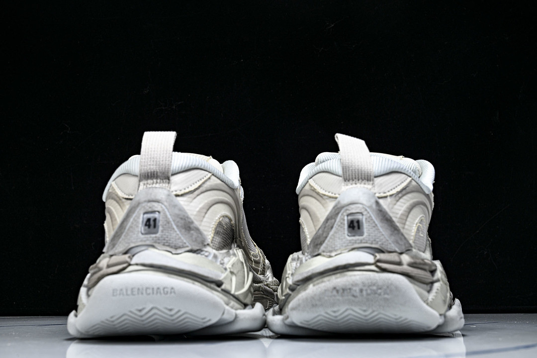 Ba1en*iaga Triple S 2 WTRS2-9191