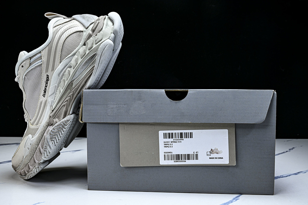 Ba1en*iaga Triple S 2 WTRS2-9191