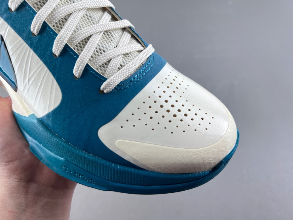 Caitlin Clark x Nike Kobe 5 Protro IZ1852-100