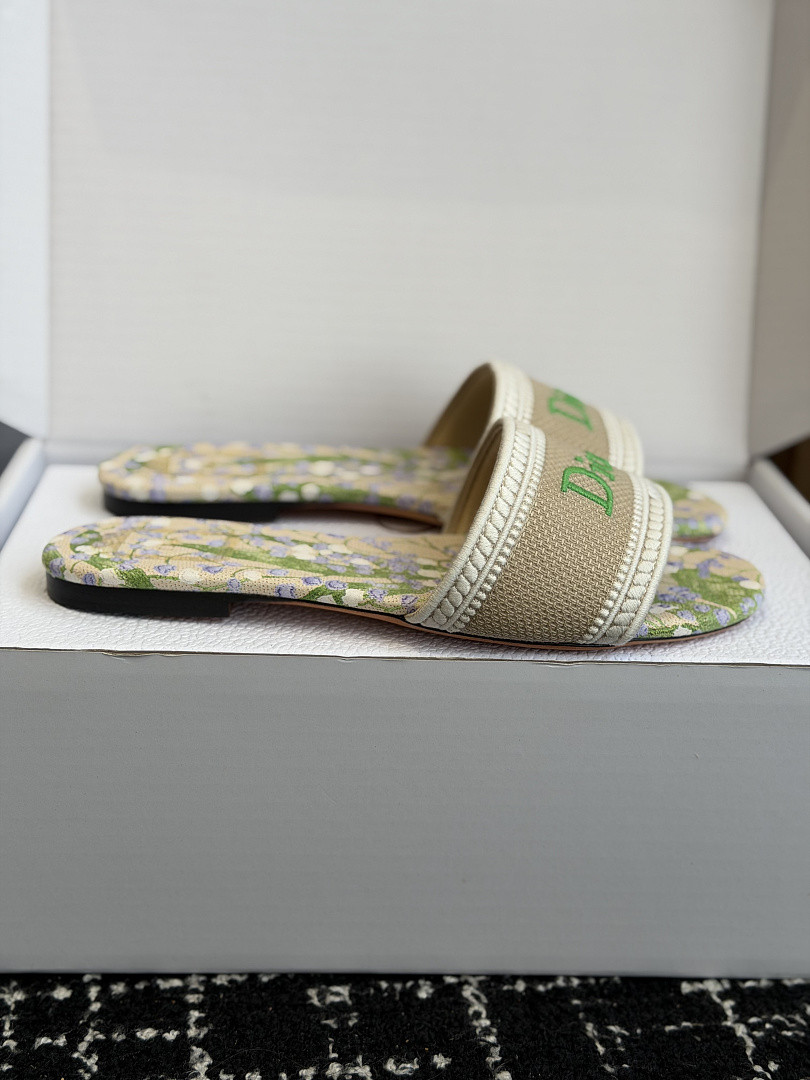 DR Sandals DS-19