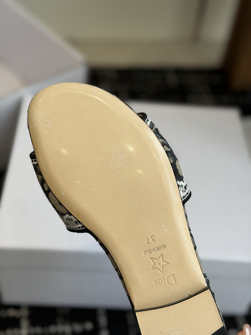 DR Sandals DS-H26