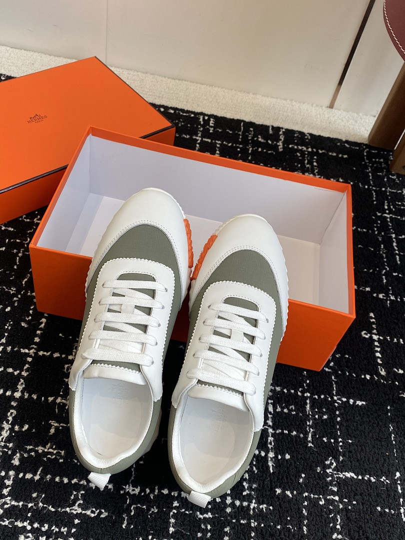 H**me5 SNEAKER