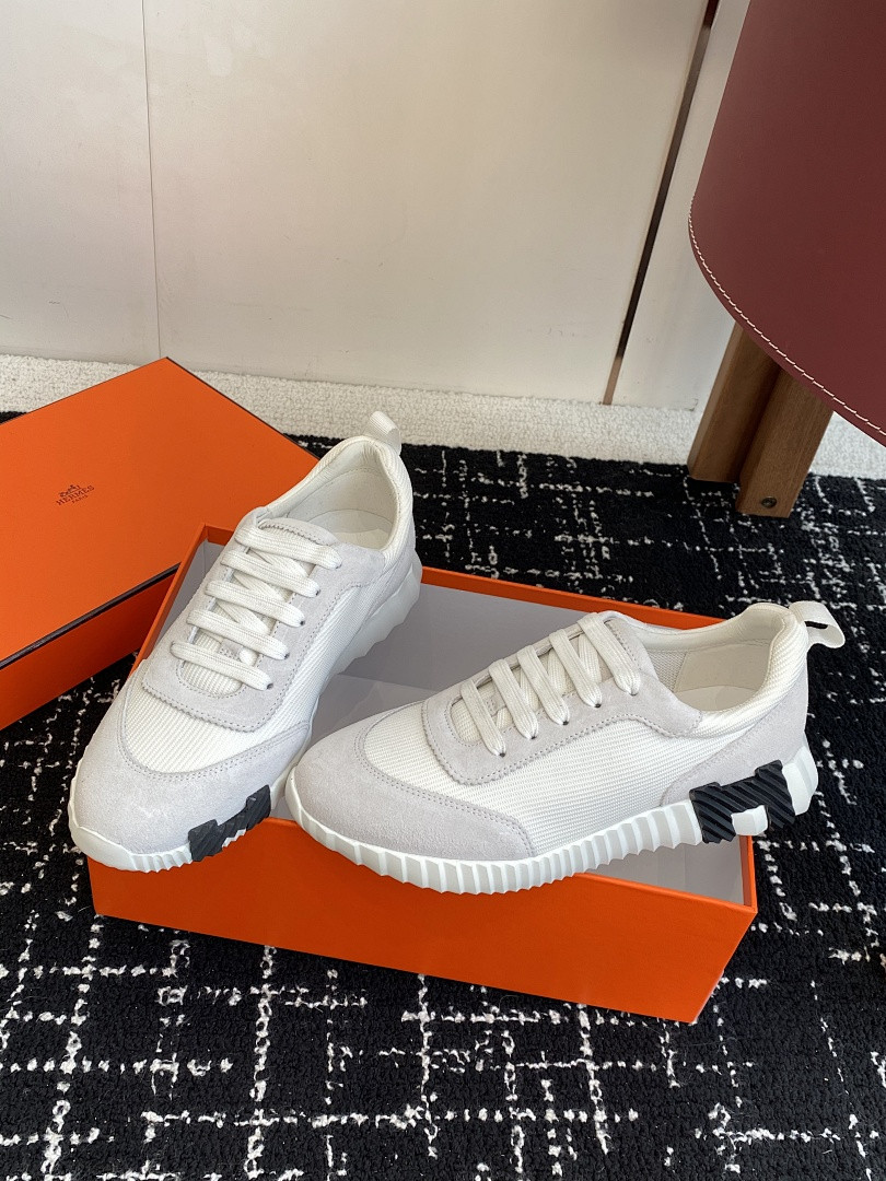 H**me5 SNEAKER