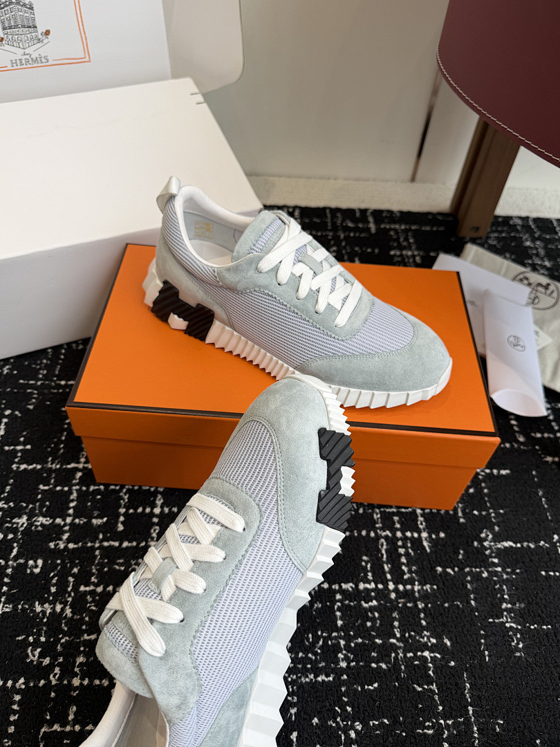 H**me5 SNEAKER