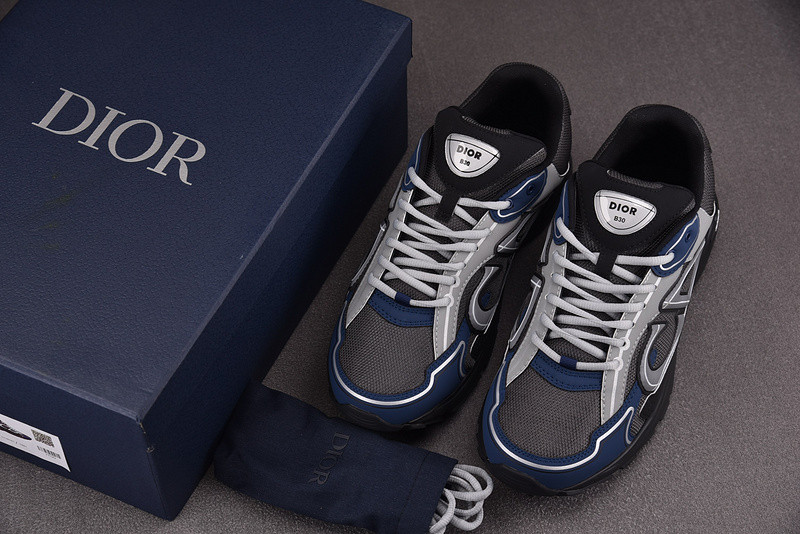DR B30 Sneaker