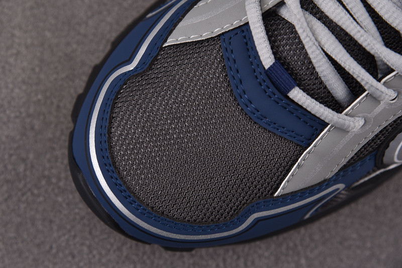 DR B30 Sneaker