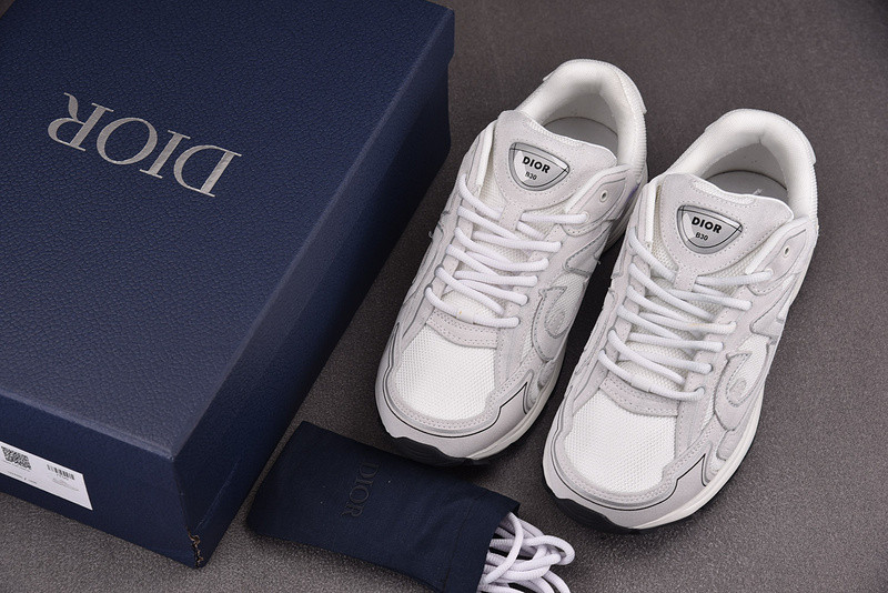 DR B30 Sneaker