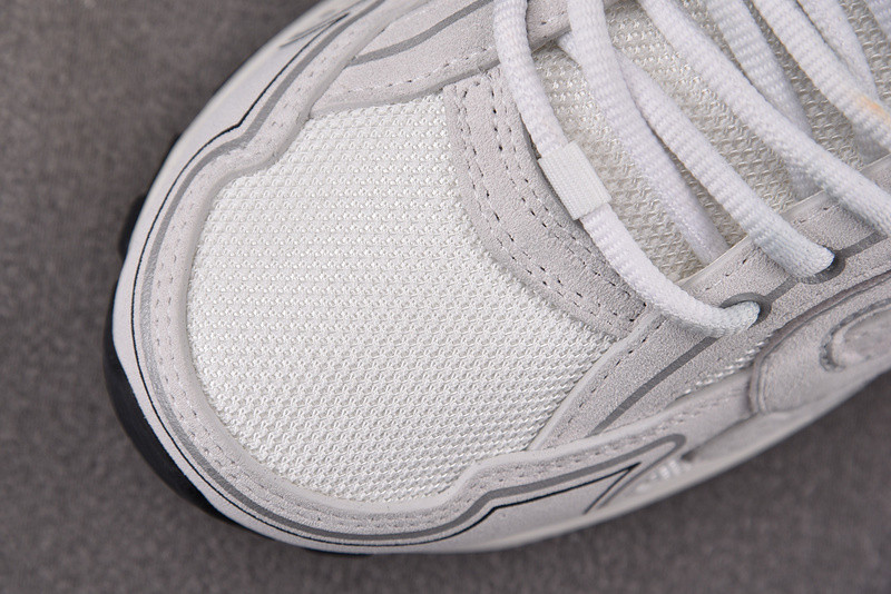DR B30 Sneaker
