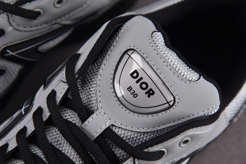 DR B30 Sneaker