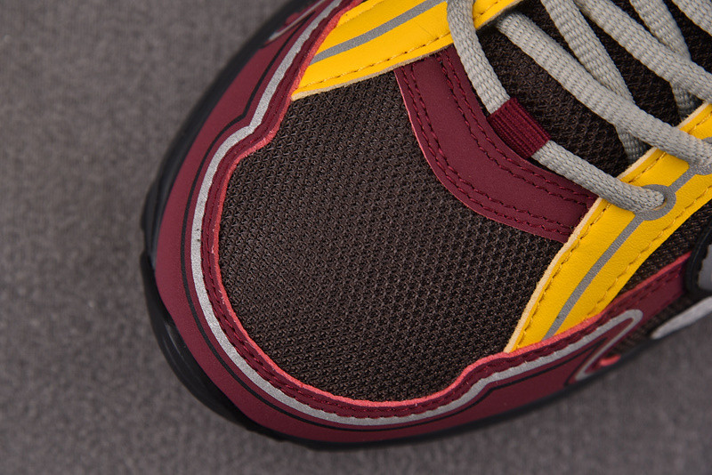 DR B30 Sneaker