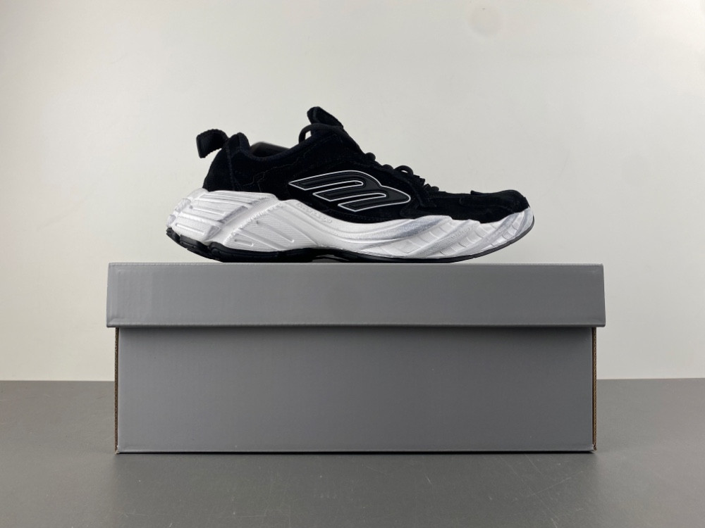 Balenciaga Sneaker 825418 WMNSS 1000