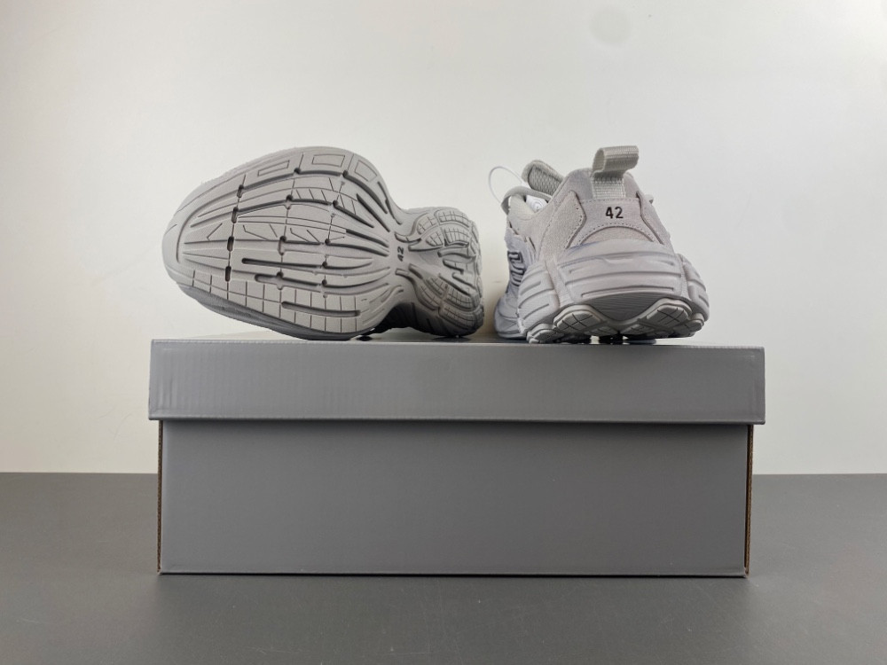 Balenciaga Sneaker 825418 WMNSS 9090