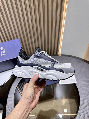DR B22 Sneaker