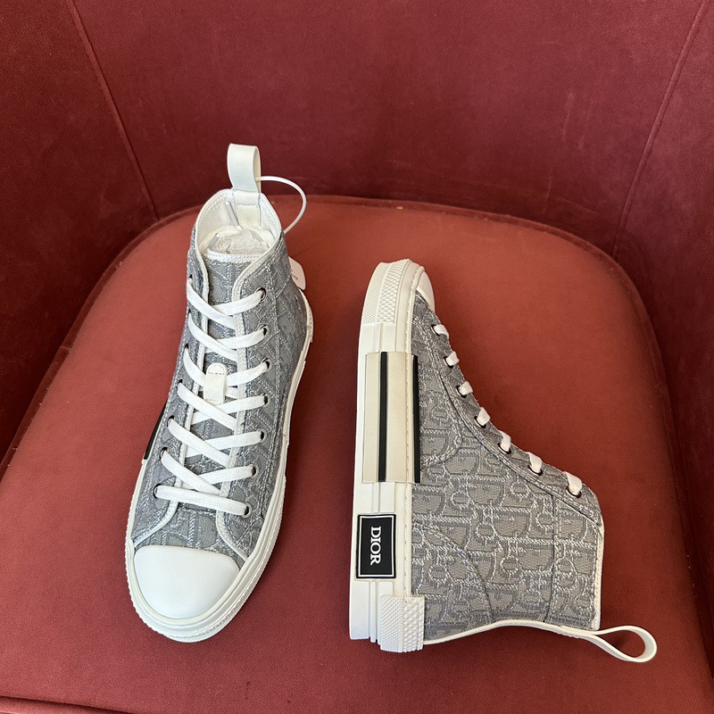 DR B23 High Top Sneaker