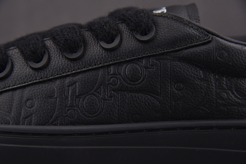 DR B33 Sneaker