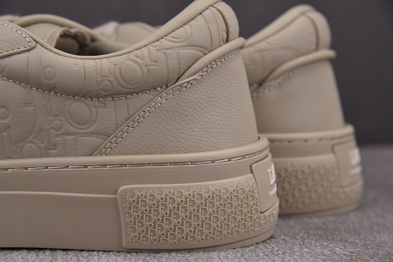 DR B33 Sneaker