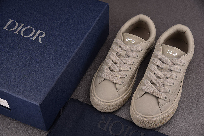 DR B33 Sneaker