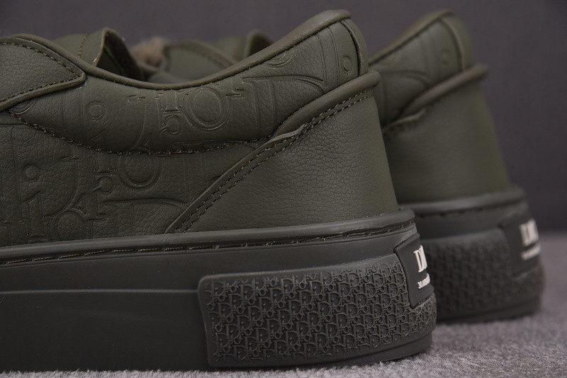 DR B33 Sneaker