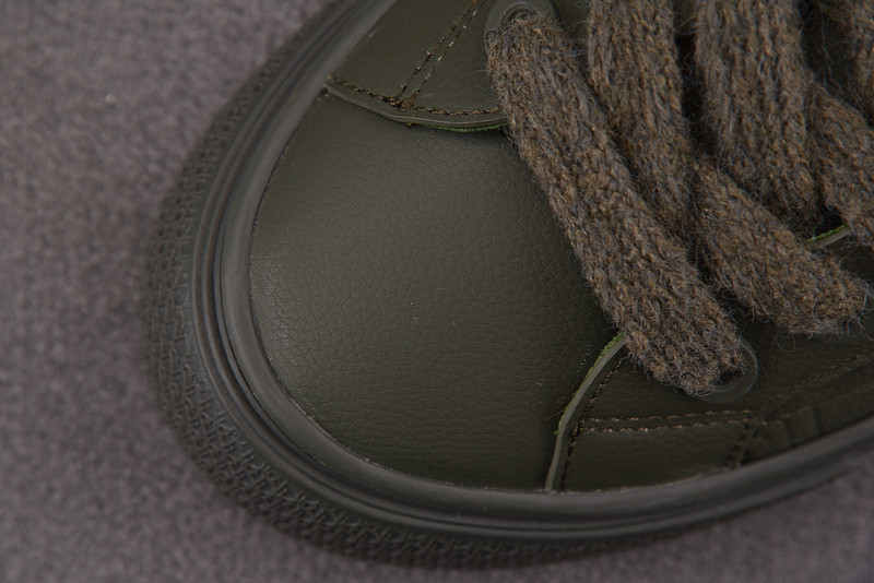 DR B33 Sneaker
