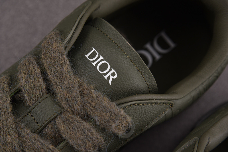 DR B33 Sneaker