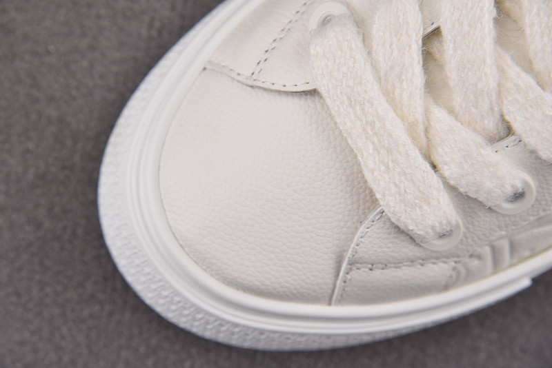 DR B33 Sneaker