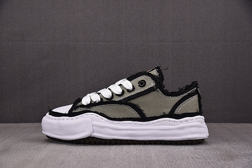Ma1s0n Mihara Sneakers