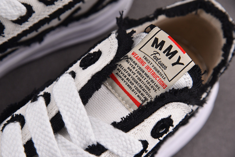 Ma1s0n Mihara Sneakers