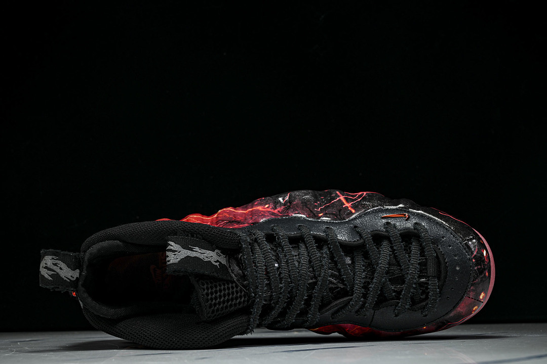 Stranger Things x Nike Foamposite IR7336-001