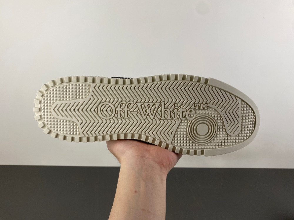 OFF-WHITE Virgil Abloh Vulc Low Top