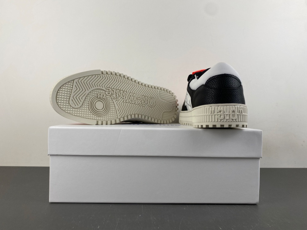 OFF-WHITE Virgil Abloh Vulc Low Top
