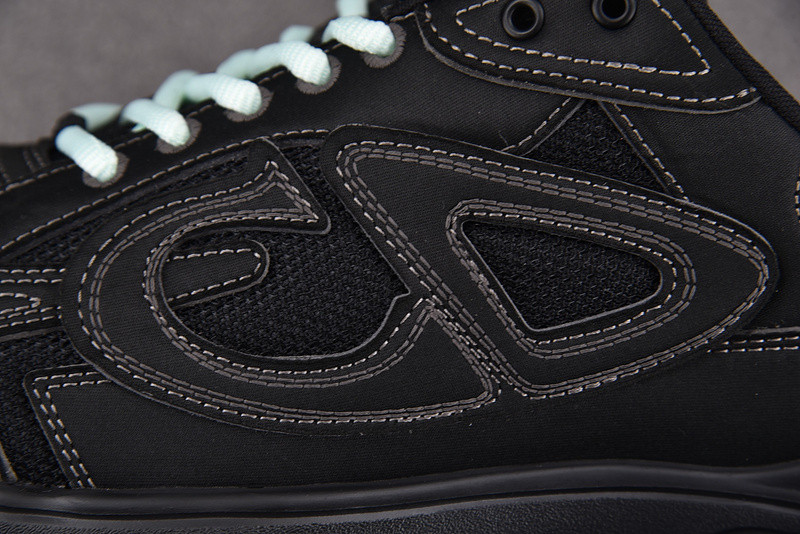 DR B30 Sneaker