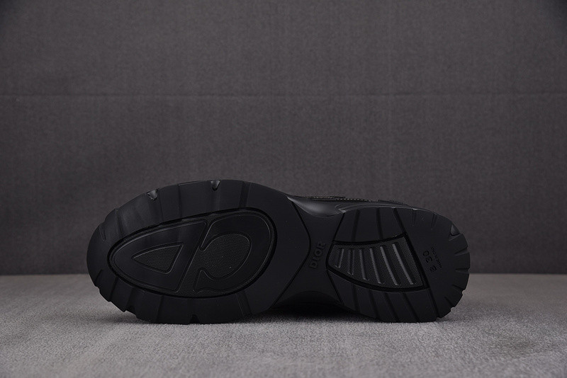 DR B30 Sneaker