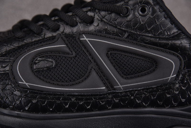 DR B30 Sneaker