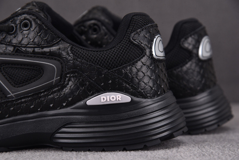 DR B30 Sneaker