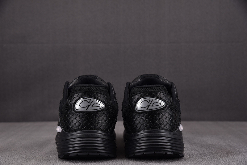 DR B30 Sneaker