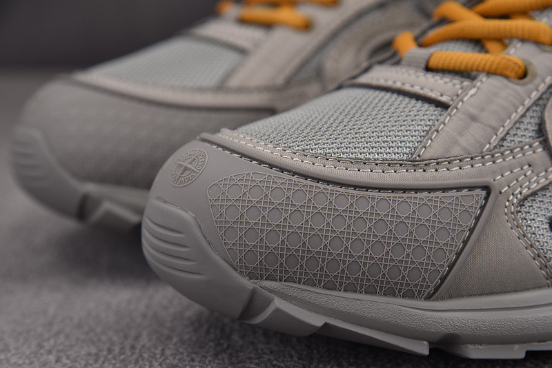 DR B30 Sneaker