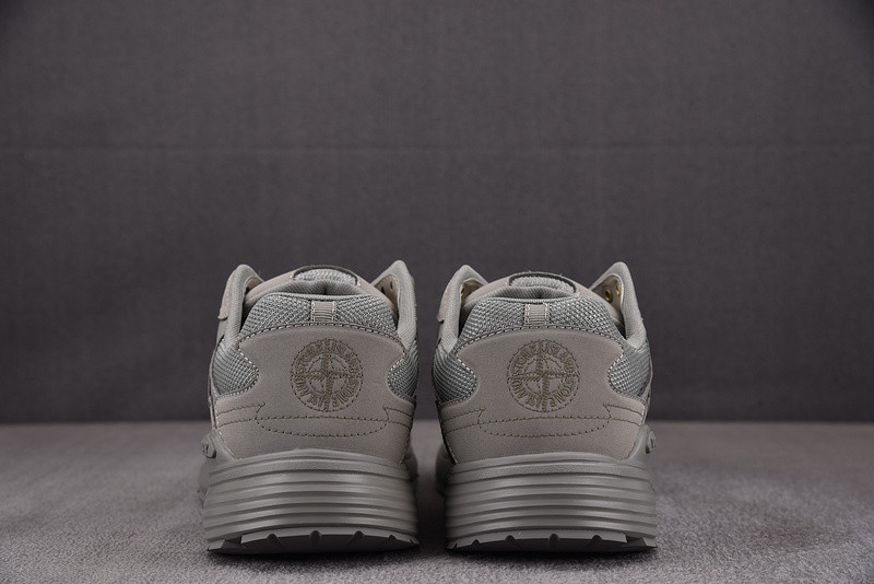 DR B30 Sneaker