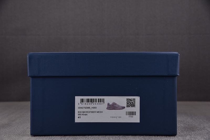 DR B30 Sneaker