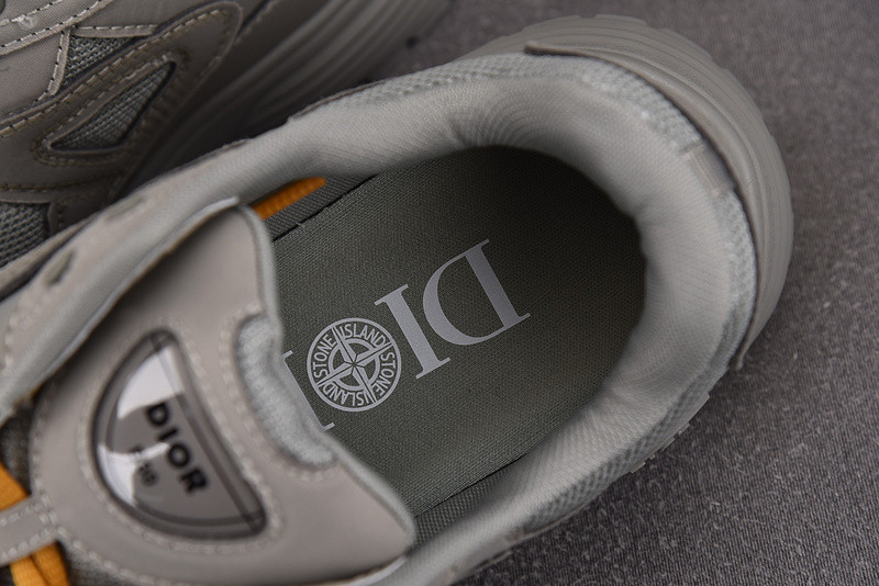 DR B30 Sneaker