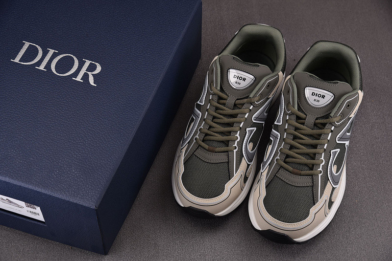 DR B30 Sneaker