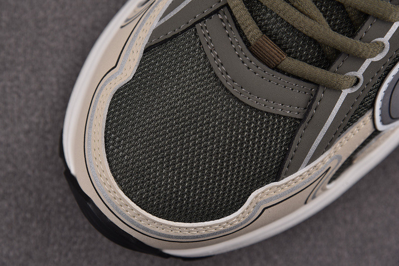 DR B30 Sneaker