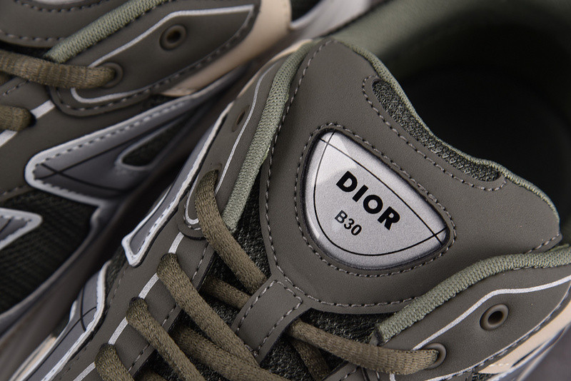 DR B30 Sneaker